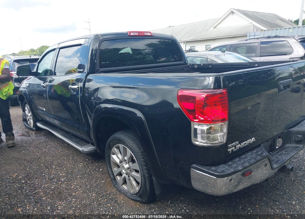 2011 TOYOTA TUNDRA LIMITED 5.7L V8 VIN: 5TFFY5F19BX107106