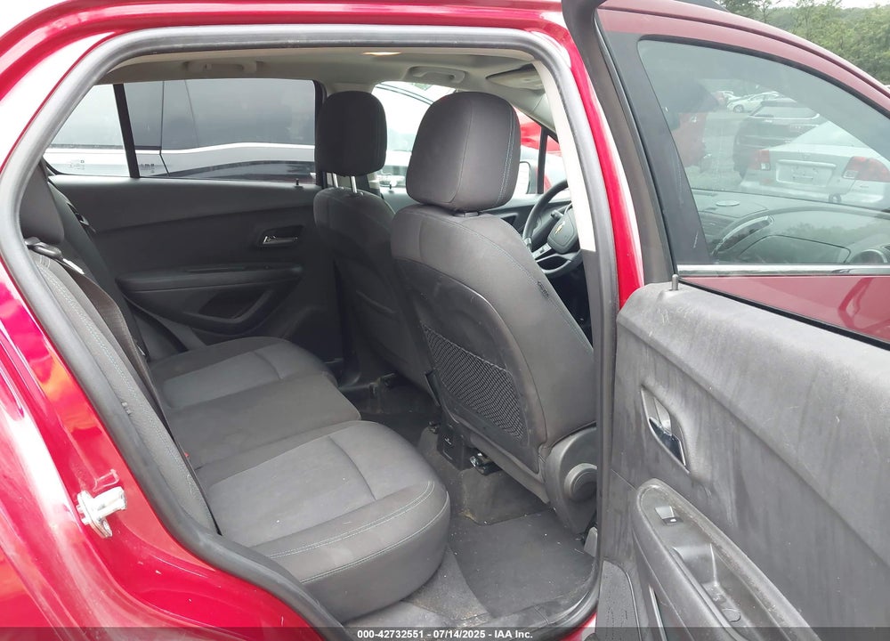 2015 CHEVROLET TRAX LT VIN: KL7CJRSB8FB117879