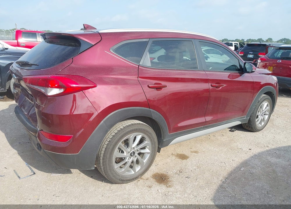 2018 HYUNDAI TUCSON VIN: KM8J33A44JU644489