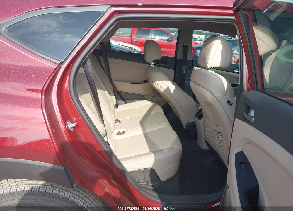 2018 HYUNDAI TUCSON VIN: KM8J33A44JU644489