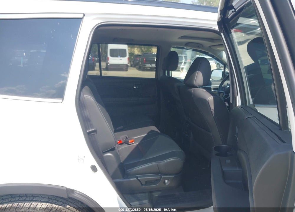 2022 HONDA PILOT VIN: 5FNYF6H26NB064580