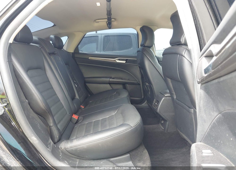 2018 FORD FUSION SE VIN: 3FA6P0HD7JR240215