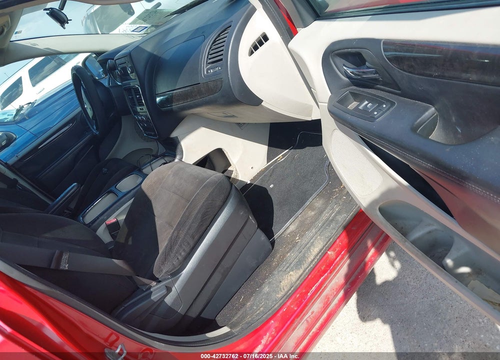 2012 DODGE GRAND CARAVAN VIN: 2C4RDGCG0CR213781