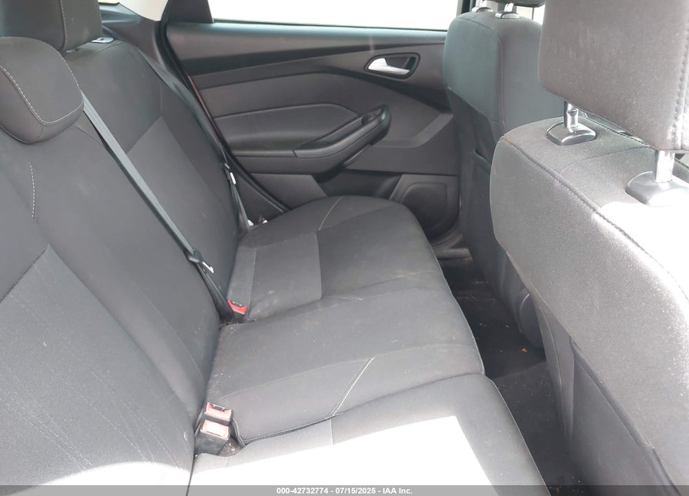 2016 FORD FOCUS VIN: 1FADP3KE6GL227098