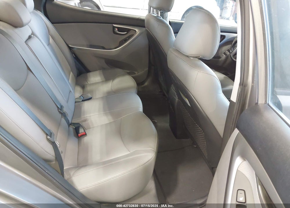 2013 HYUNDAI ELANTRA VIN: 5NPDH4AE1DH180755