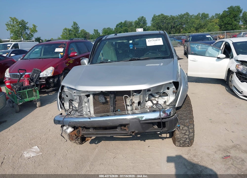 2011 CHEVROLET COLORADO VIN: 1GCHTDFE3B8114275