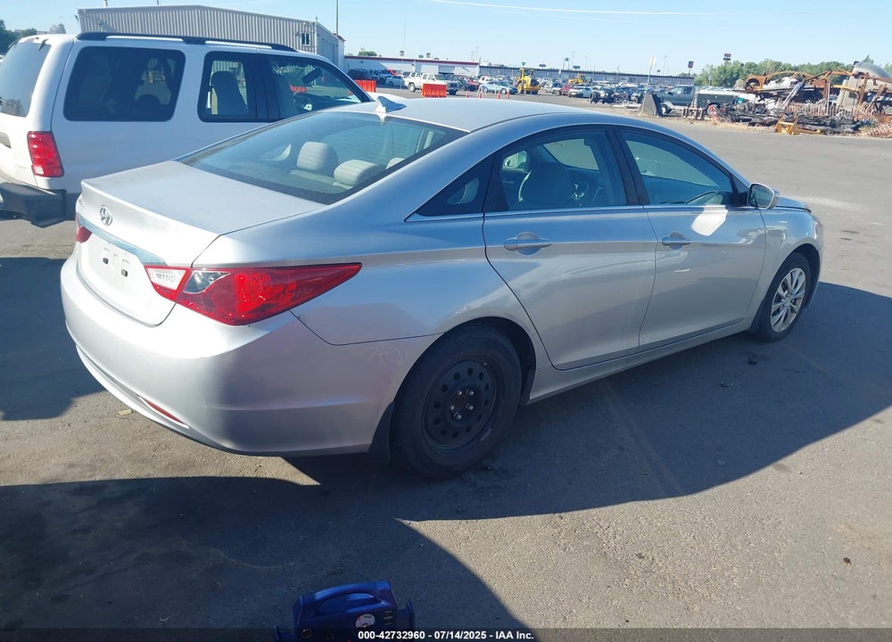 2011 HYUNDAI SONATA VIN: 5NPEB4AC8BH159757
