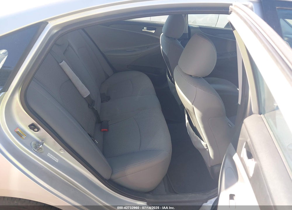 2011 HYUNDAI SONATA VIN: 5NPEB4AC8BH159757
