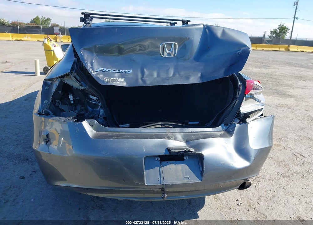 2012 HONDA ACCORD VIN: 1HGCS1B70CA019929