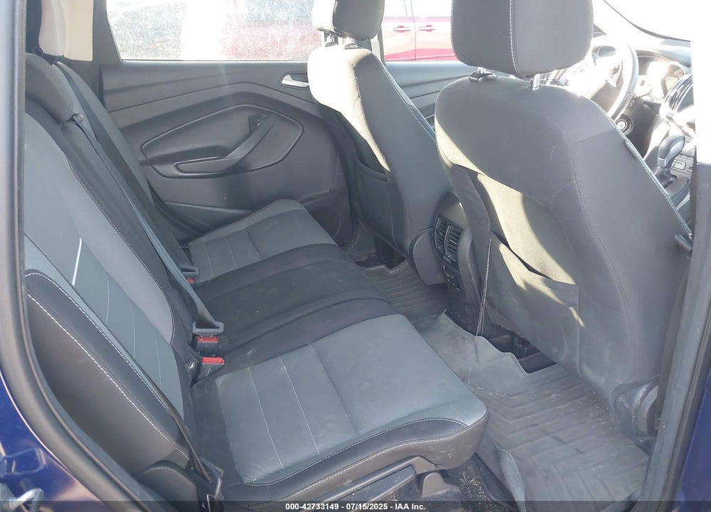2015 FORD ESCAPE VIN: 1FMCU9G99FUA31433