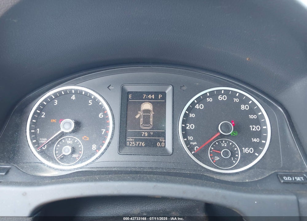 2010 VOLKSWAGEN TIGUAN VIN: WVGBV7AX9AW002290