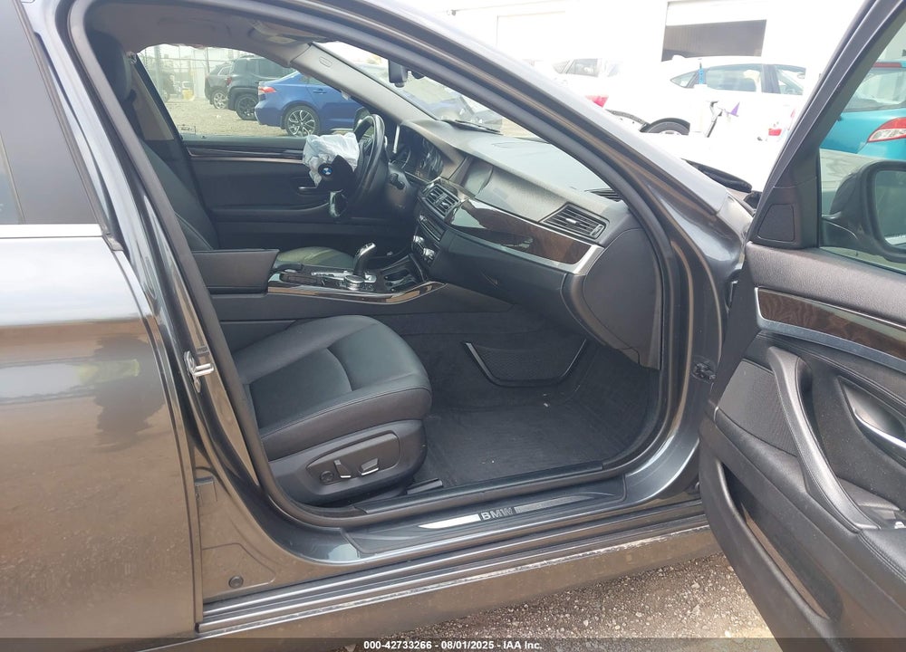 2016 BMW 5 SERIES VIN: WBA5B3C51GG260740