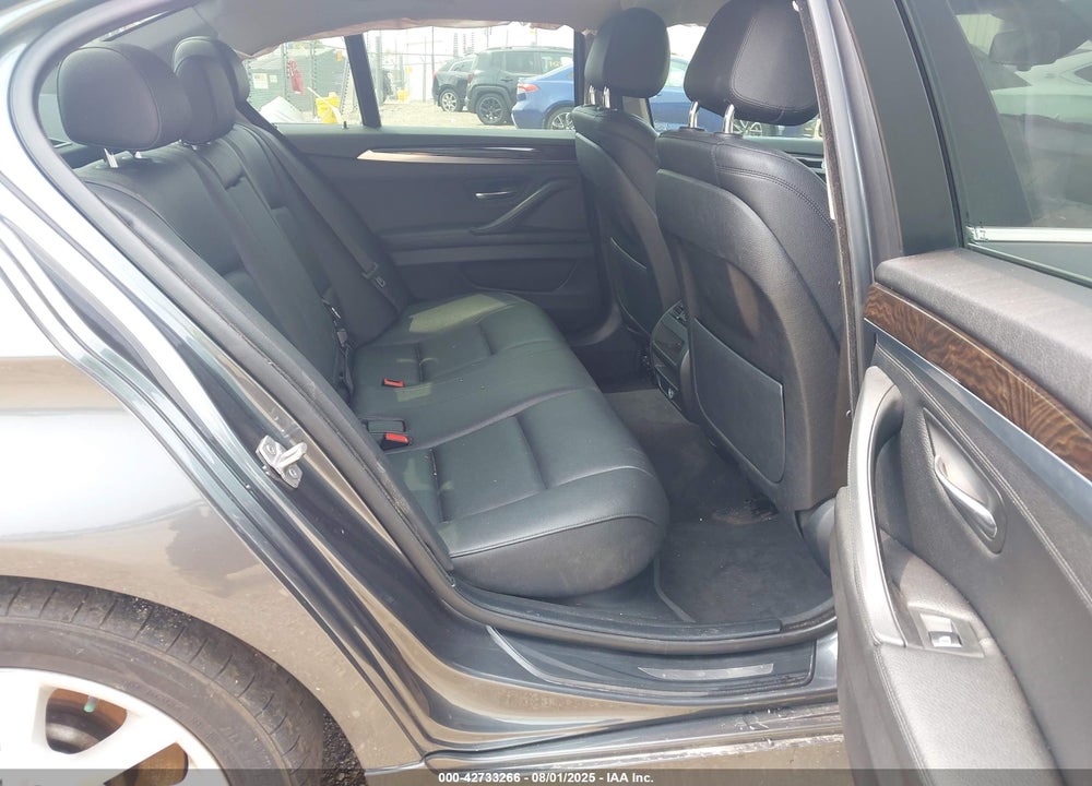 2016 BMW 5 SERIES VIN: WBA5B3C51GG260740