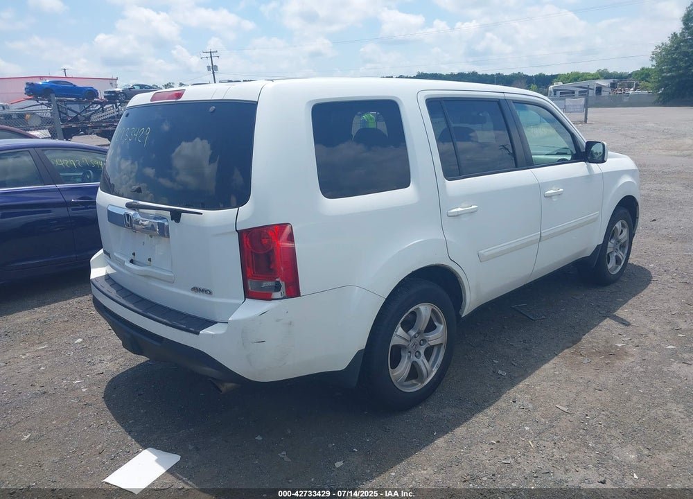 2015 HONDA PILOT VIN: 5FNYF4H5XFB020596