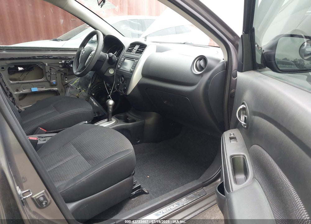 2015 NISSAN VERSA 1.6 SV VIN: 3N1CN7AP1FL893670