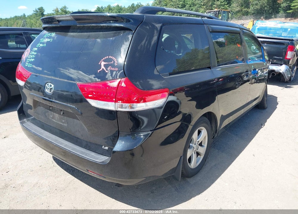 2014 TOYOTA SIENNA VIN: 5TDKK3DC3ES513871