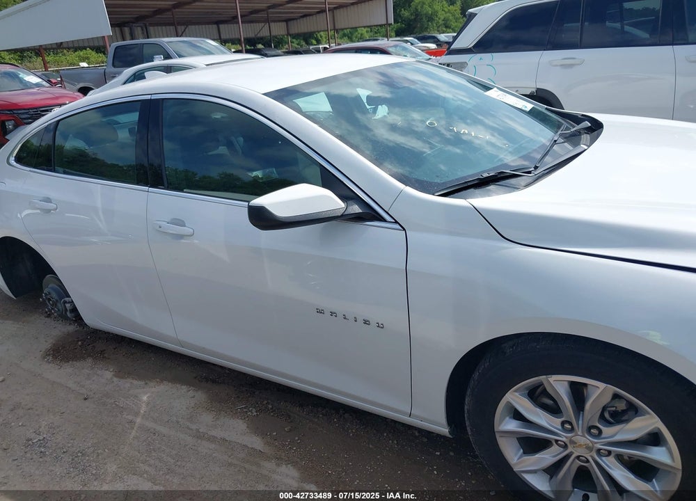 2025 CHEVROLET MALIBU VIN: 1G1ZD5ST2SF123856