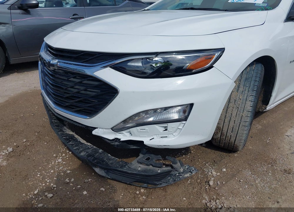 2025 CHEVROLET MALIBU VIN: 1G1ZD5ST2SF123856