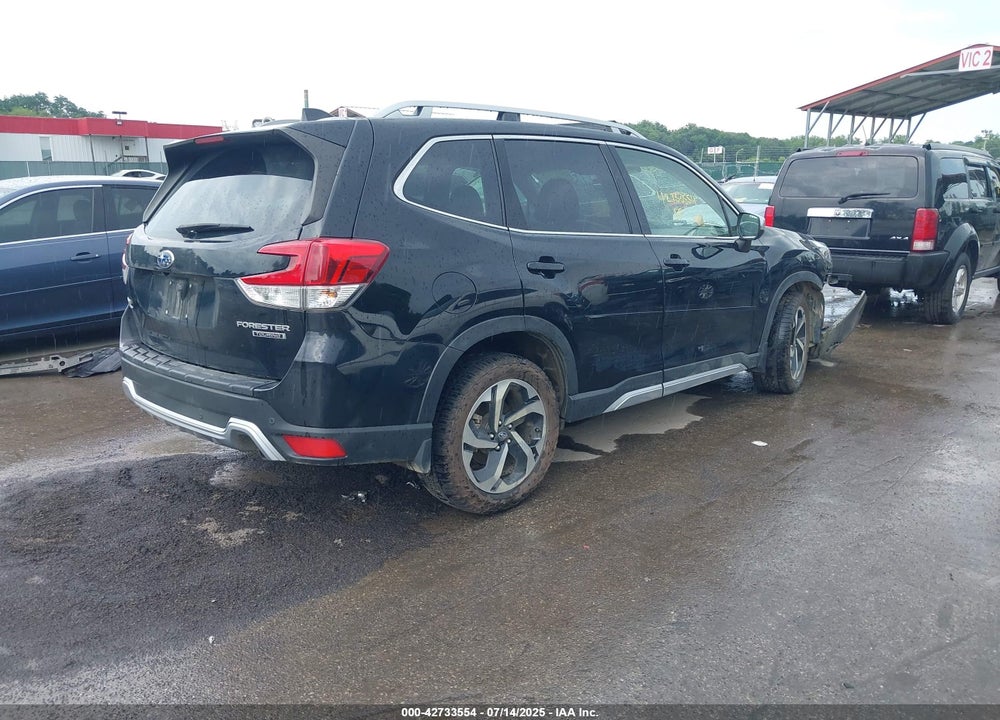 2022 SUBARU FORESTER VIN: JF2SKARC8NH498948