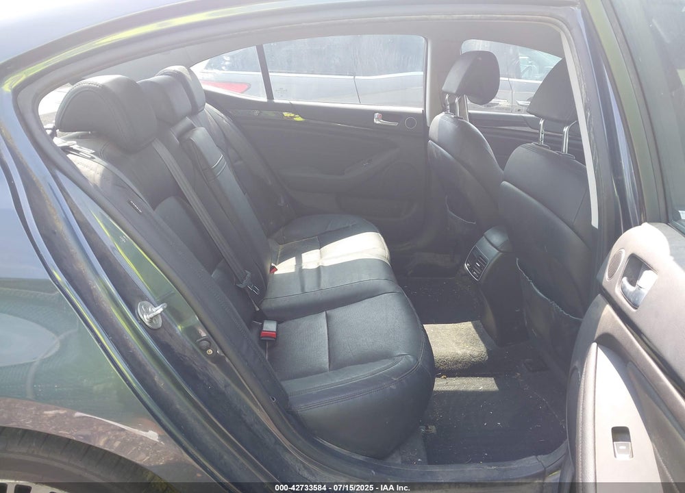 2014 KIA CADENZA VIN: KNALN4D71E5152728