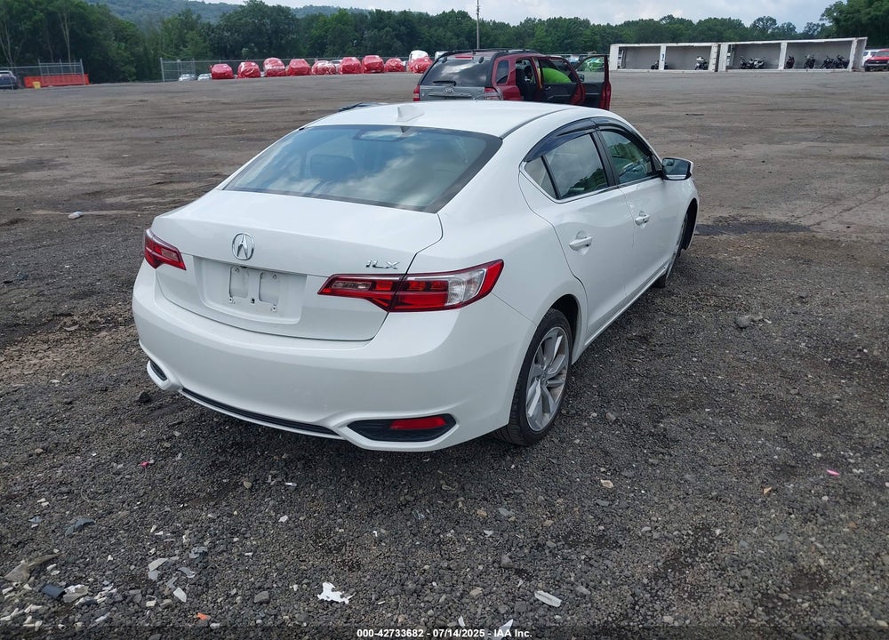 2018 ACURA ILX VIN: 19UDE2F33JA006646