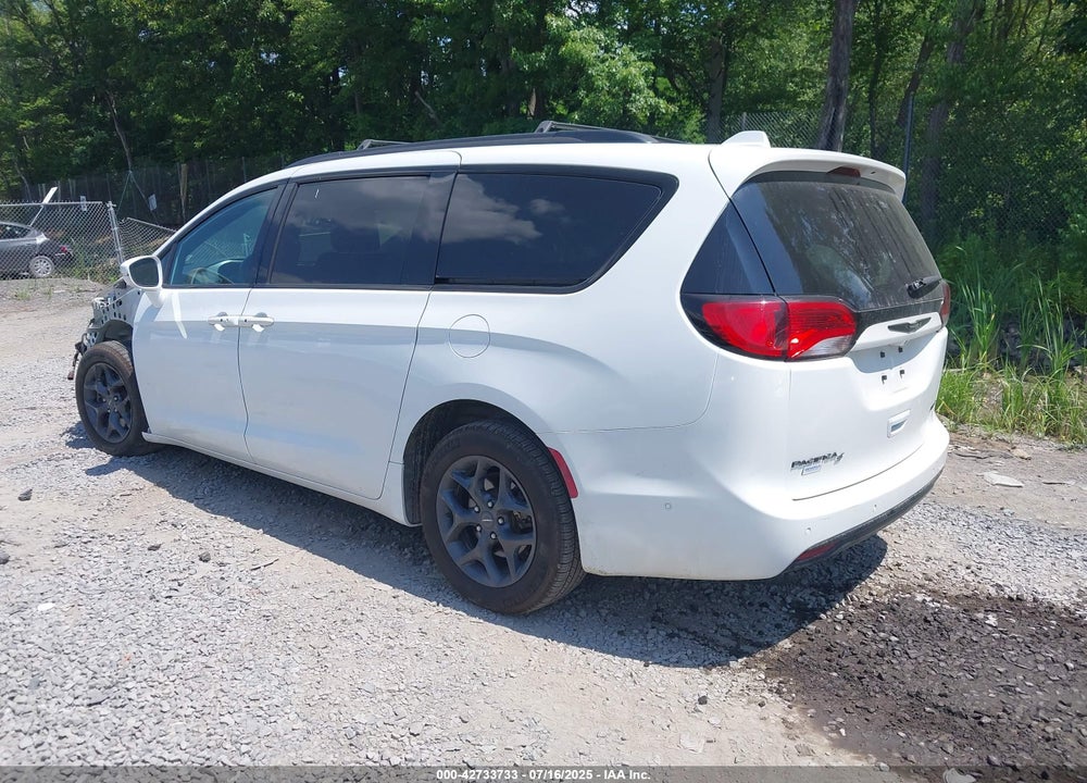 2019 CHRYSLER PACIFICA LIMITED VIN: 2C4RC1GG2KR746756