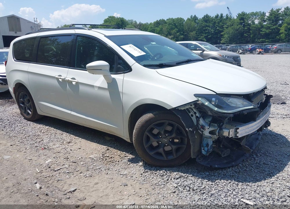 2019 CHRYSLER PACIFICA LIMITED VIN: 2C4RC1GG2KR746756