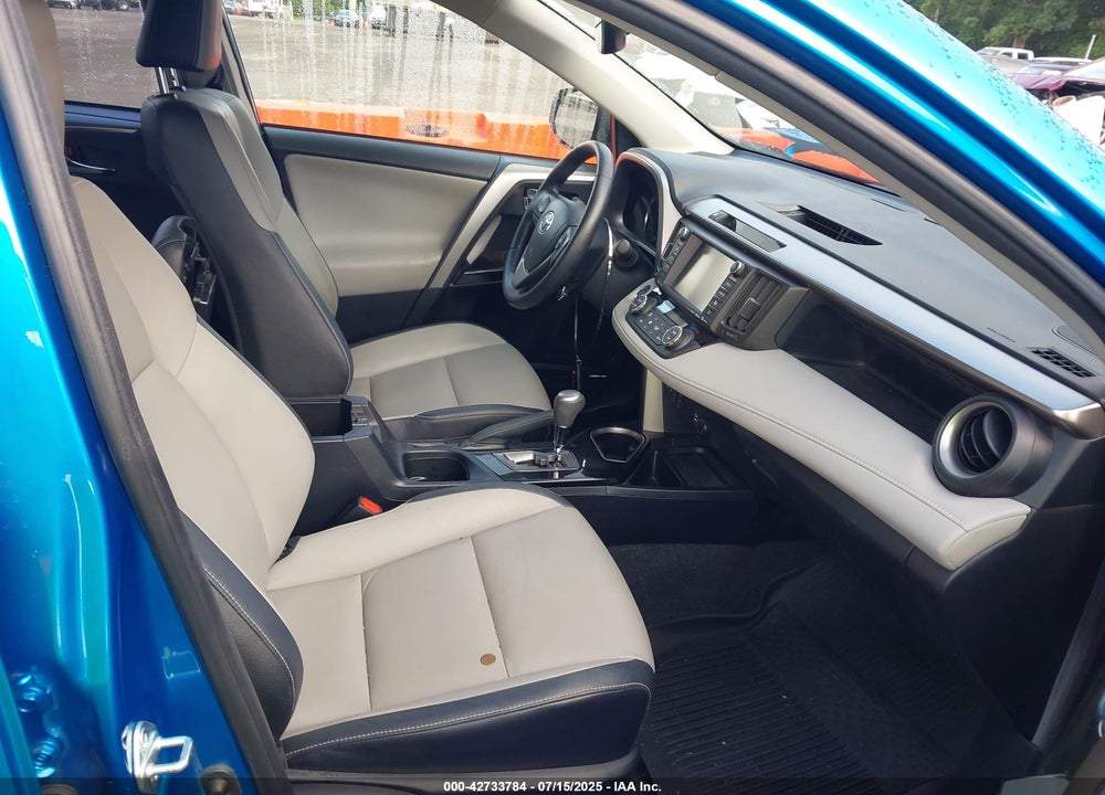 2016 TOYOTA RAV4 VIN: JTMDFREV7GJ081947