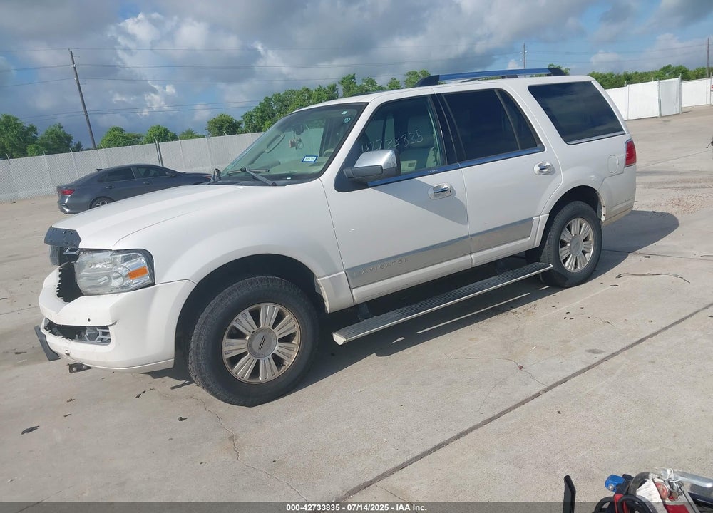 2012 LINCOLN NAVIGATOR VIN: 5LMJJ2H5XCEL08449