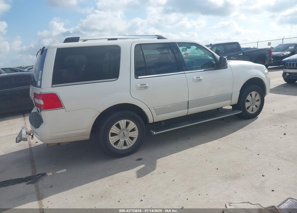 2012 LINCOLN NAVIGATOR VIN: 5LMJJ2H5XCEL08449