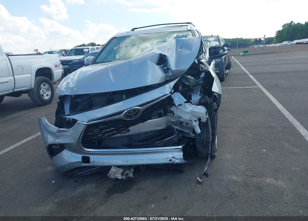 2025 TOYOTA HIGHLANDER HYBRID VIN: 5TDEBRCH6SS660601