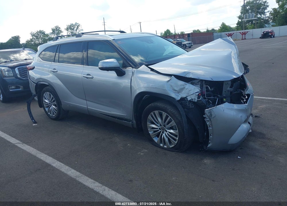 2025 TOYOTA HIGHLANDER HYBRID VIN: 5TDEBRCH6SS660601