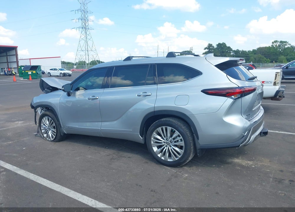 2025 TOYOTA HIGHLANDER HYBRID VIN: 5TDEBRCH6SS660601