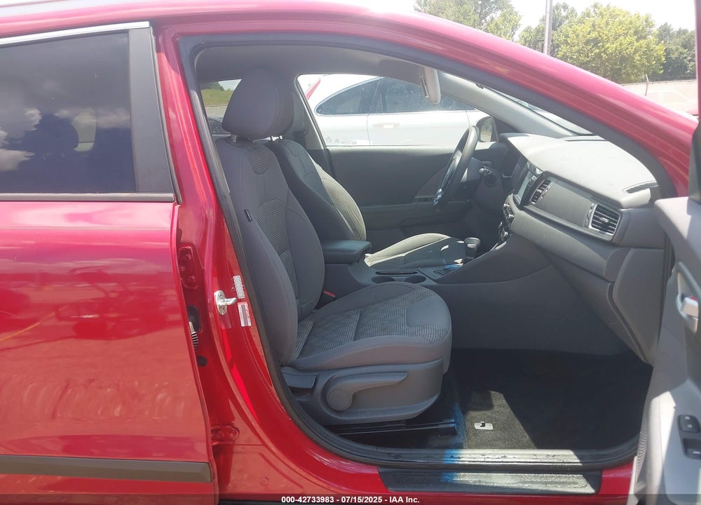 2017 KIA NIRO VIN: KNDCB3LC1H5055022