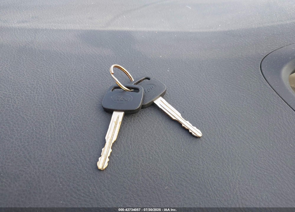 2009 TOYOTA YARIS VIN: JTDBT903891339790