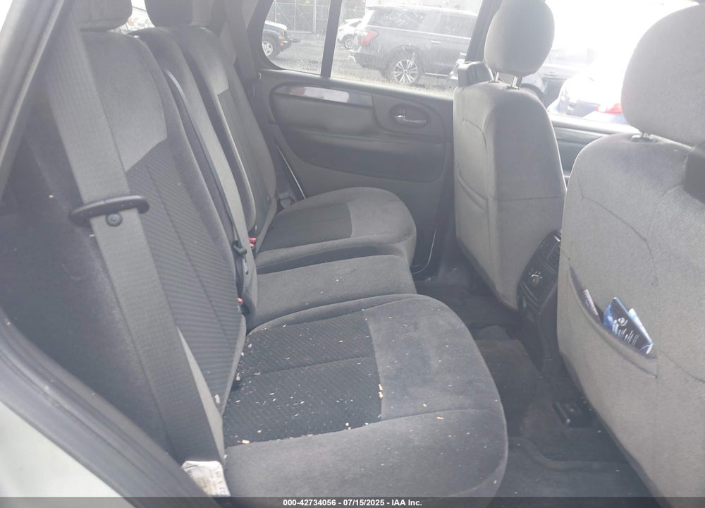2009 GMC ENVOY SLE VIN: 1GKDT33S292128351