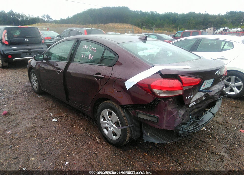 2018 KIA FORTE VIN: 3KPFL4A71JE194437