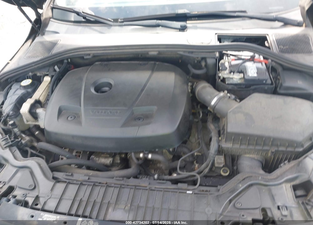 2015 VOLVO V60 VIN: YV140MEK5F1266078