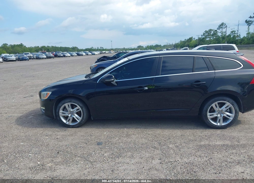 2015 VOLVO V60 VIN: YV140MEK5F1266078