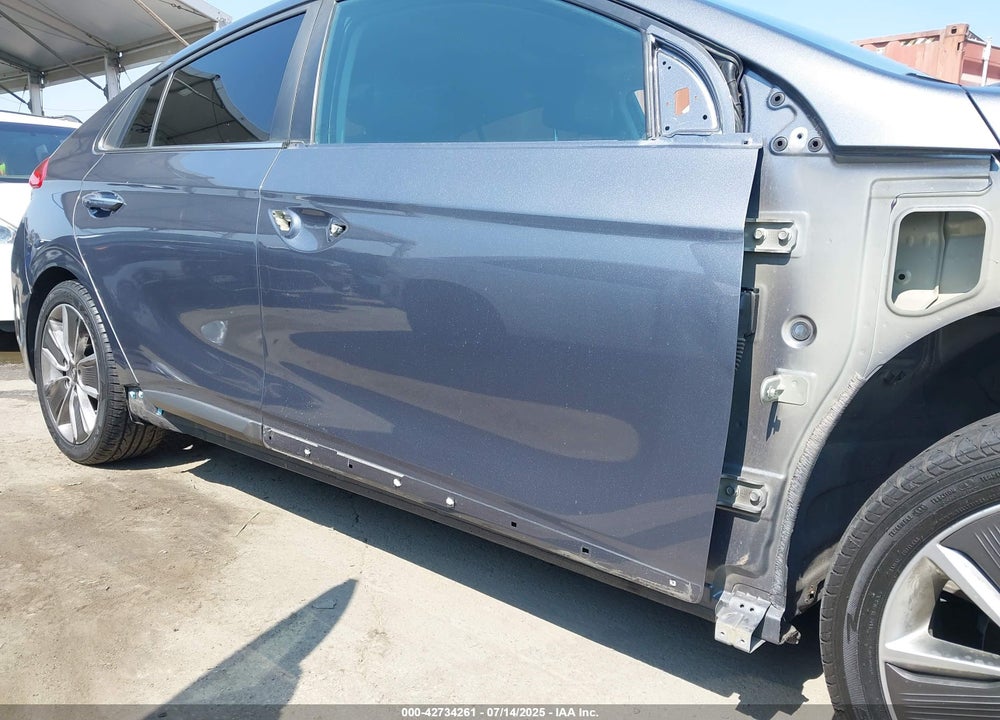 2017 HYUNDAI IONIQ HYBRID LIMITED VIN: KMHC85LC2HU039777