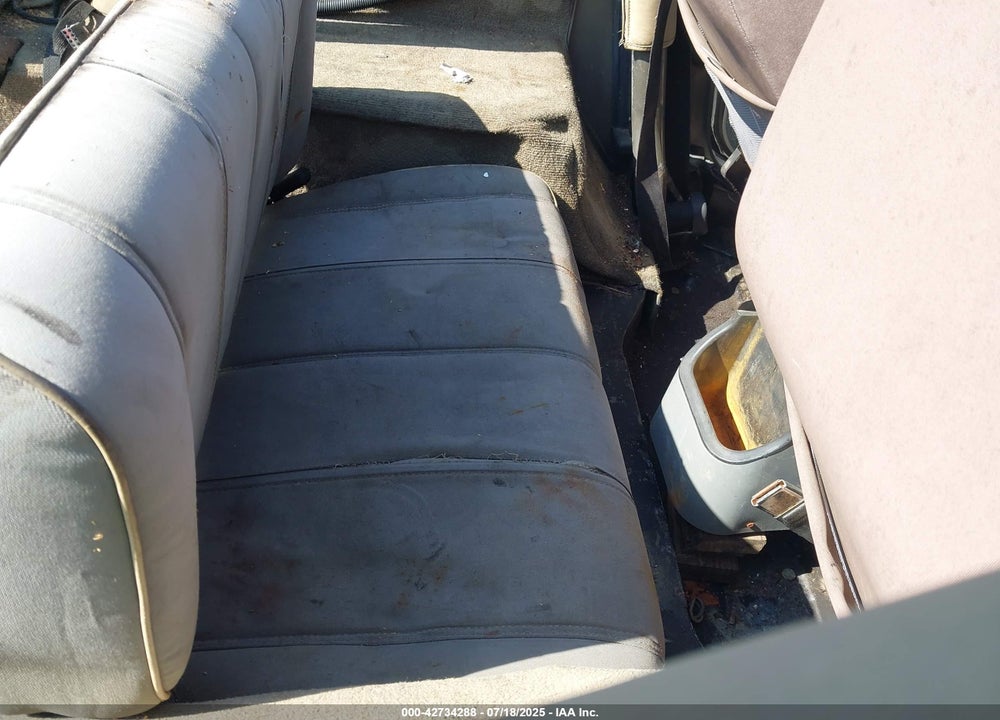 1990 JEEP WRANGLER / YJ VIN: 2J4FY49T6LJ511996