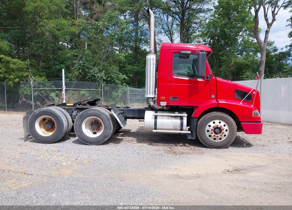 2007 VOLVO VN VNM VIN: 4V4MC9GF47N478835