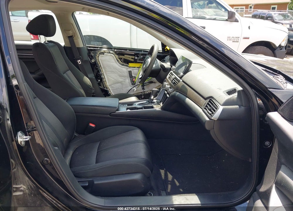 2018 HONDA ACCORD VIN: 1HGCV1F46JA034522