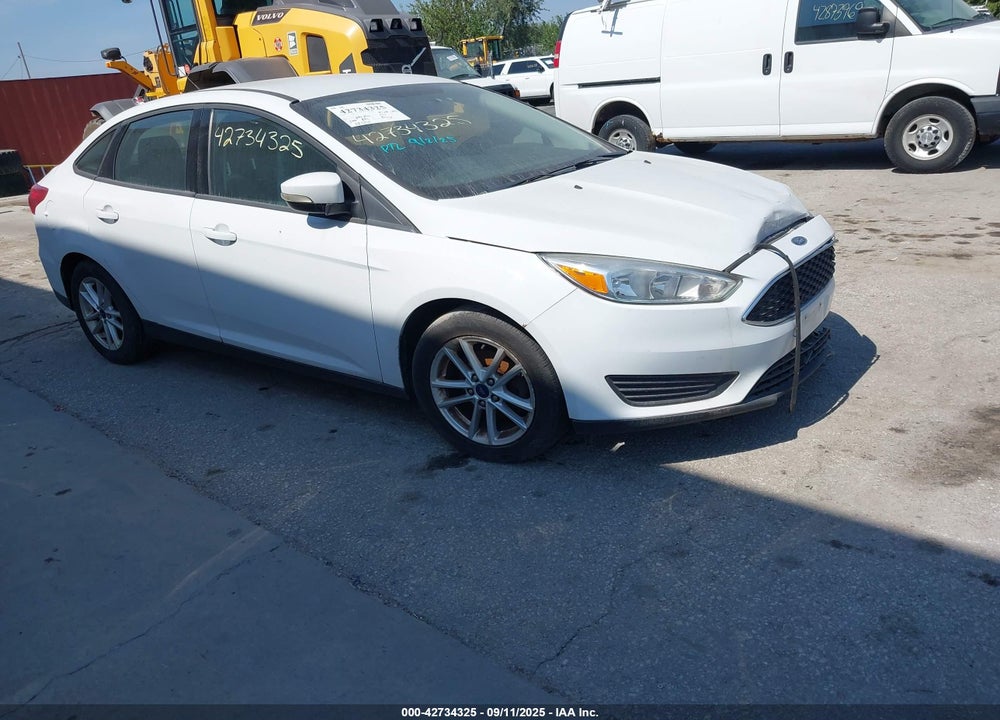 2016 FORD FOCUS SE VIN: 1FADP3F23GL352365