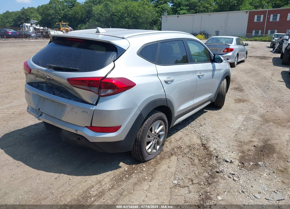 2018 HYUNDAI TUCSON SEL VIN: KM8J3CA45JU701685