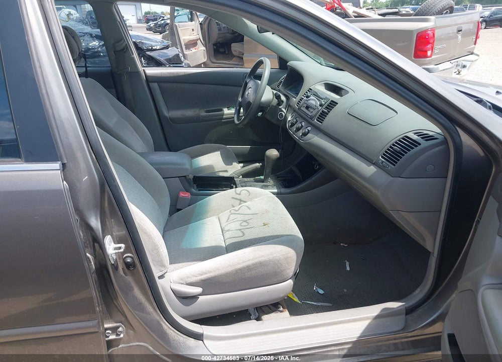 2004 TOYOTA CAMRY LE VIN: 4T1BE32K44U934232