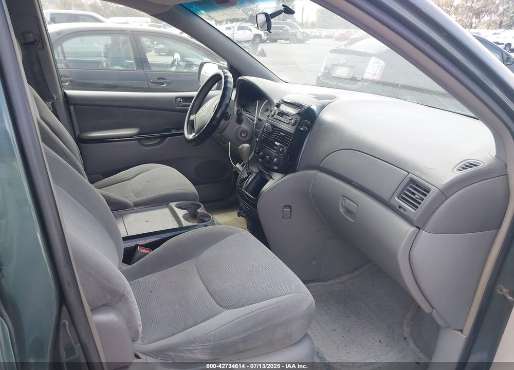 2004 TOYOTA SIENNA LE VIN: 5TDZA23C04S218254