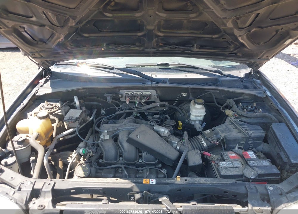 2007 FORD ESCAPE VIN: 1FMCU93187KA34899