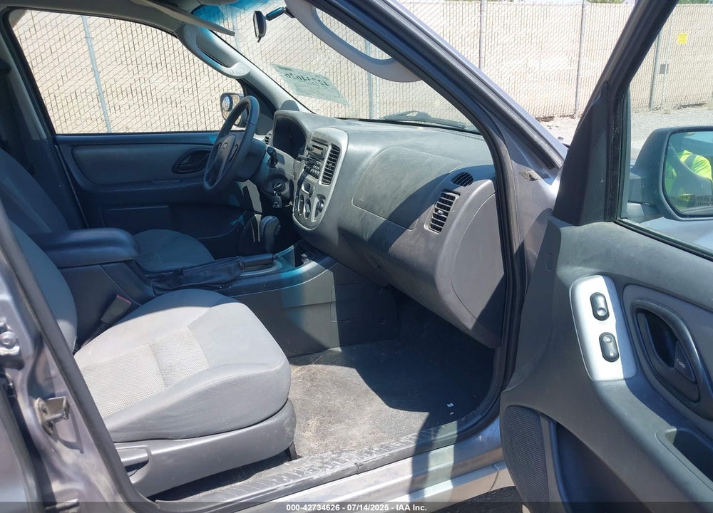2007 FORD ESCAPE VIN: 1FMCU93187KA34899