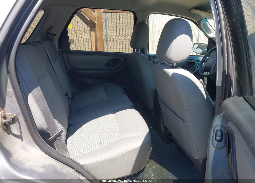 2007 FORD ESCAPE VIN: 1FMCU93187KA34899